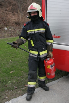 Freiwillige Feuerwehr Krems/Donau - Die Einsatzbekleidung 